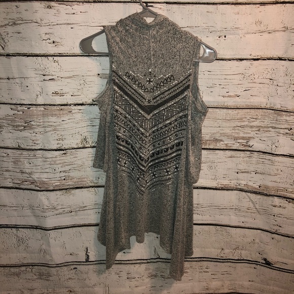 Sweater - Picture 2 of 2